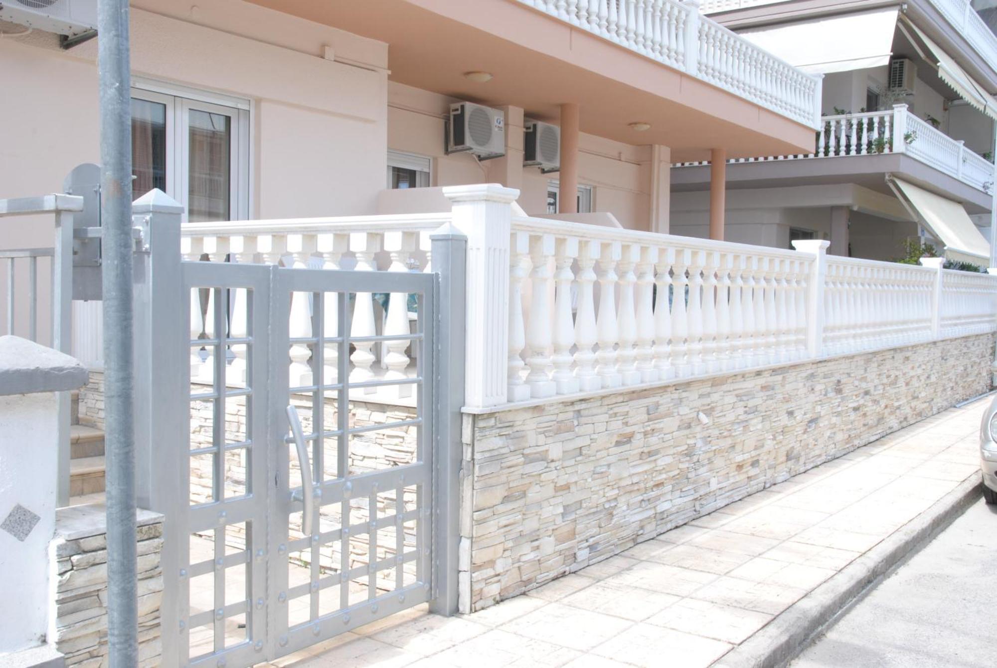 Light Blue Paralia Apartments Exterior photo